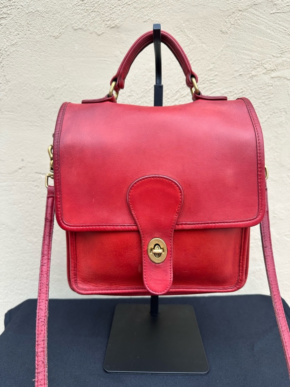 🌶️Vintage Red Coach Station Bag 5130🌶️